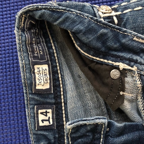 Miss Me Crystal Buttons Denim Short - Picture 6 of 7